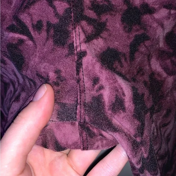 Buttery Soft Acid Wash Red & Purple Leggings - Picture 5 of 6